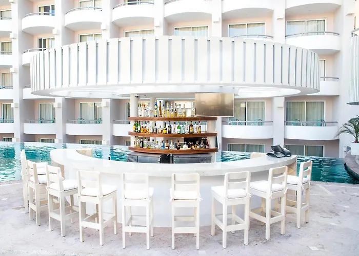 Cachet Cabos Hotel